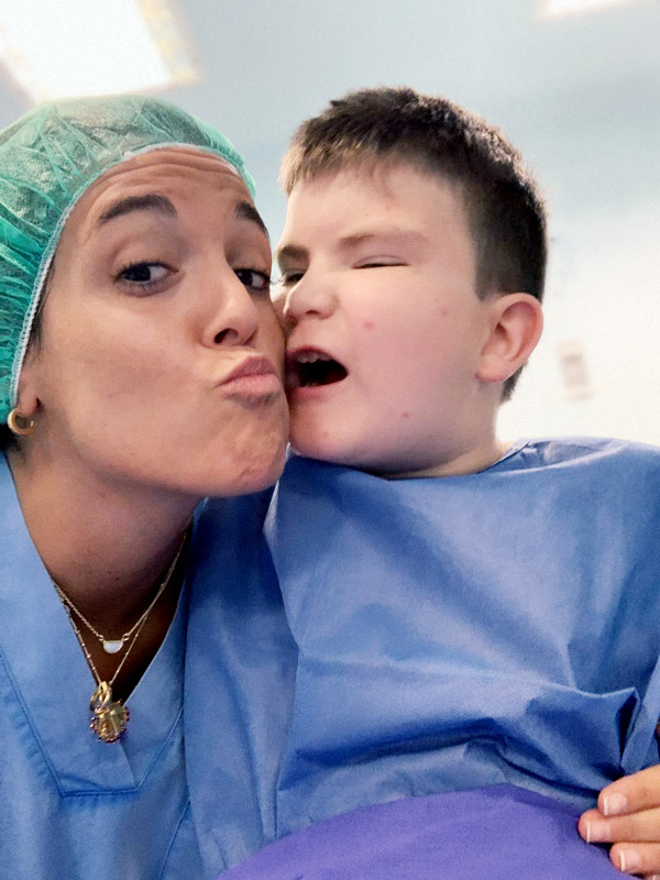 Odontología hospitalia para niños con discapacidad en Galván Lobo